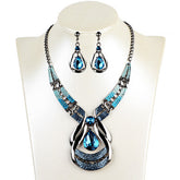 European & American Jewelry Set – Blue Gemstone Necklace and Waterdrop Earrings