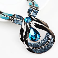 European & American Jewelry Set – Blue Gemstone Necklace and Waterdrop Earrings